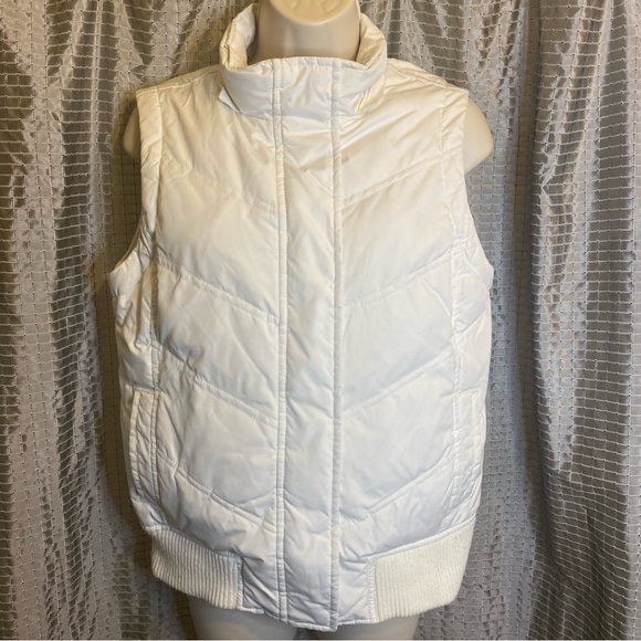 GAP White Puffer Vest Size Small Missing Hood - Picture 3 of 13